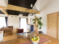 キッチンからリビング①